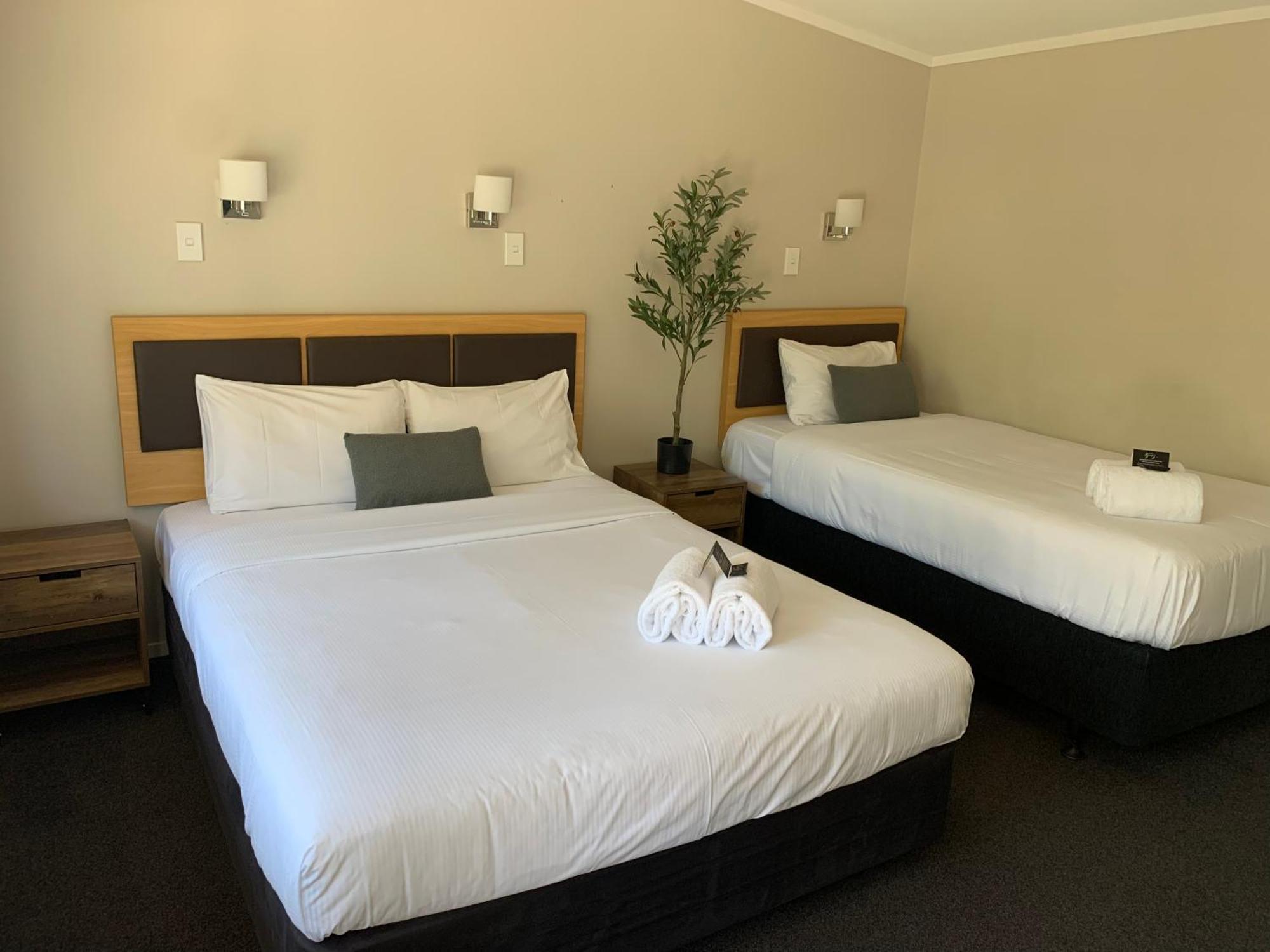 Travellers Inn Motel Гисборн Экстерьер фото